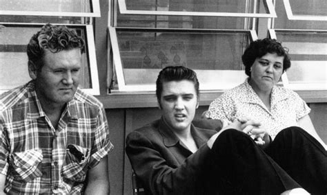 how old was elvis when his mom died|Events Surrounding the Death of Elvis Presley’s。